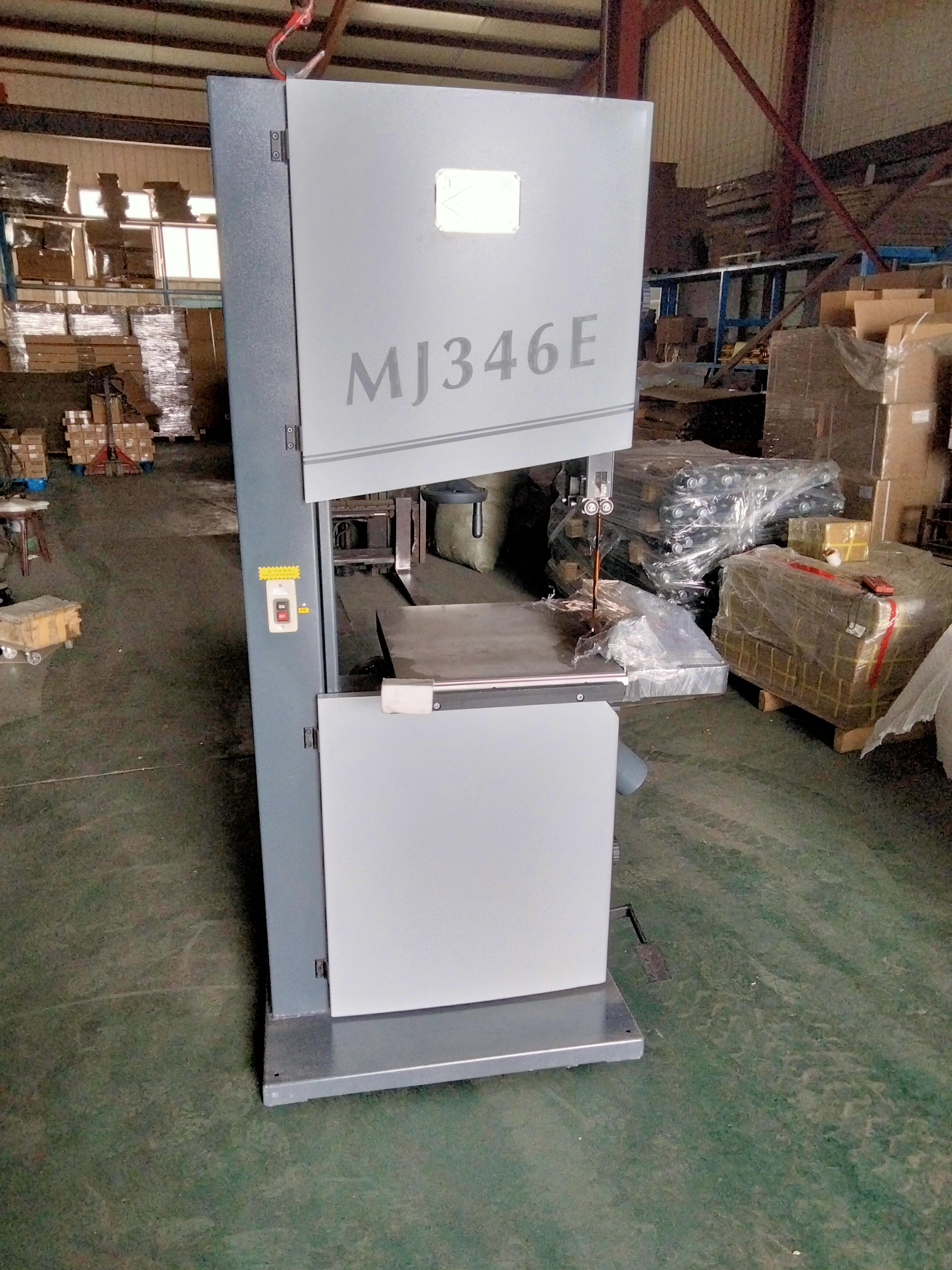 Vertical Woodworking Bandsaw